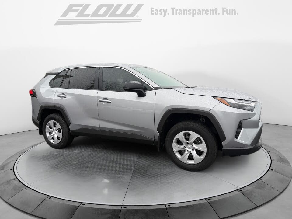 2025 Toyota RAV4 LE FWD