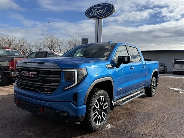 2024 GMC Sierra 1500 AT4 Crew Cab 4WD