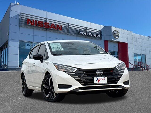 2025 Nissan Versa SR FWD