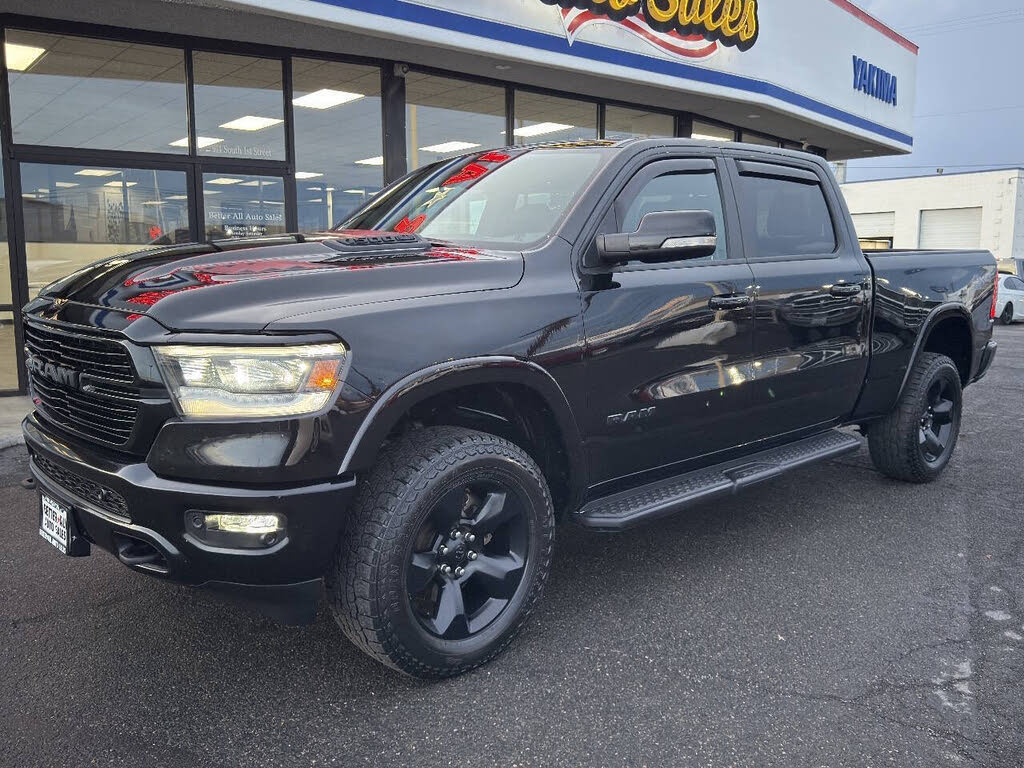 2022 RAM 1500 Laramie Crew Cab 4WD
