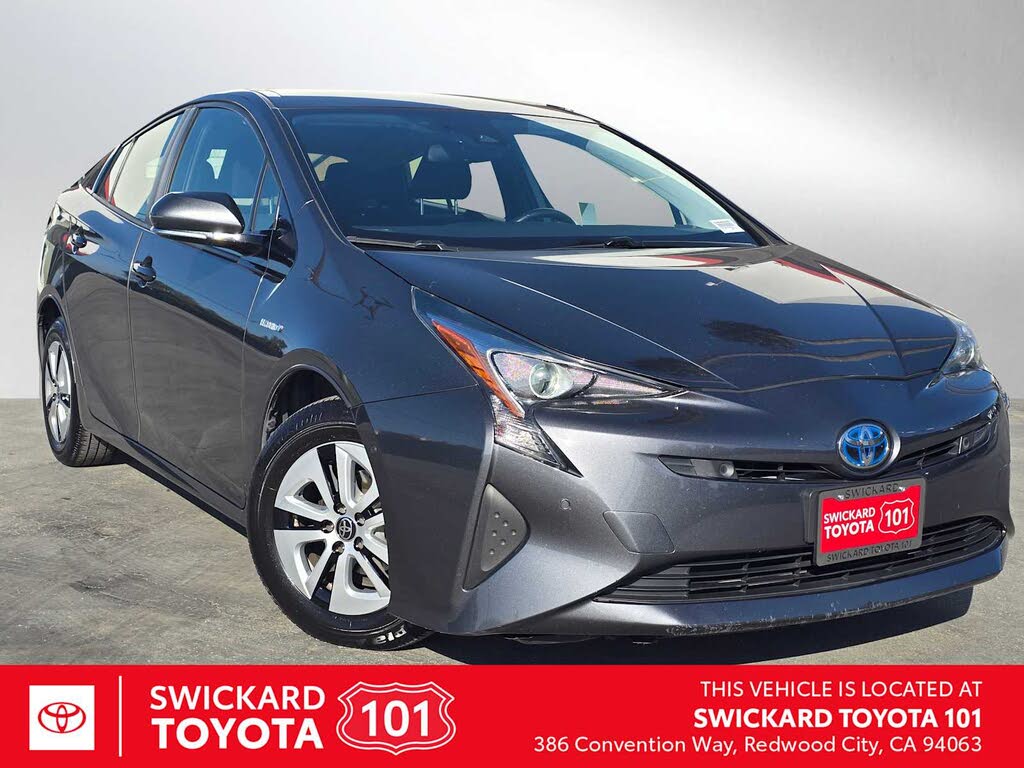 2018 Toyota Prius Three FWD