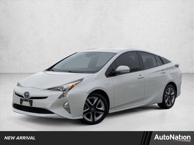 2016 Toyota Prius Three Touring FWD
