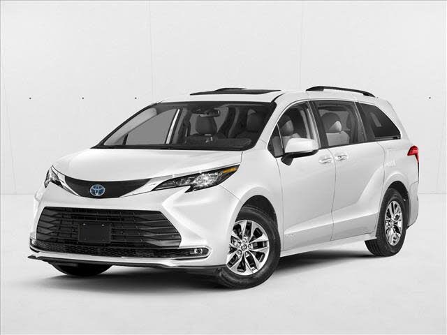 2023 Toyota Sienna XLE 7-Passenger FWD