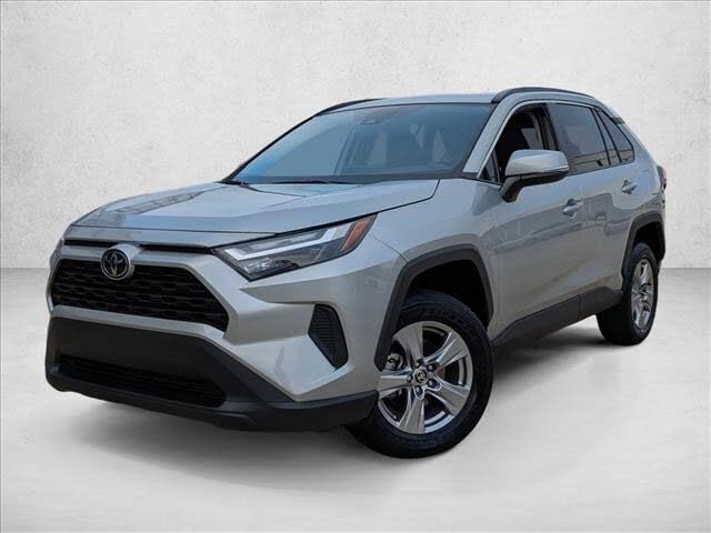 2024 Toyota RAV4 XLE FWD