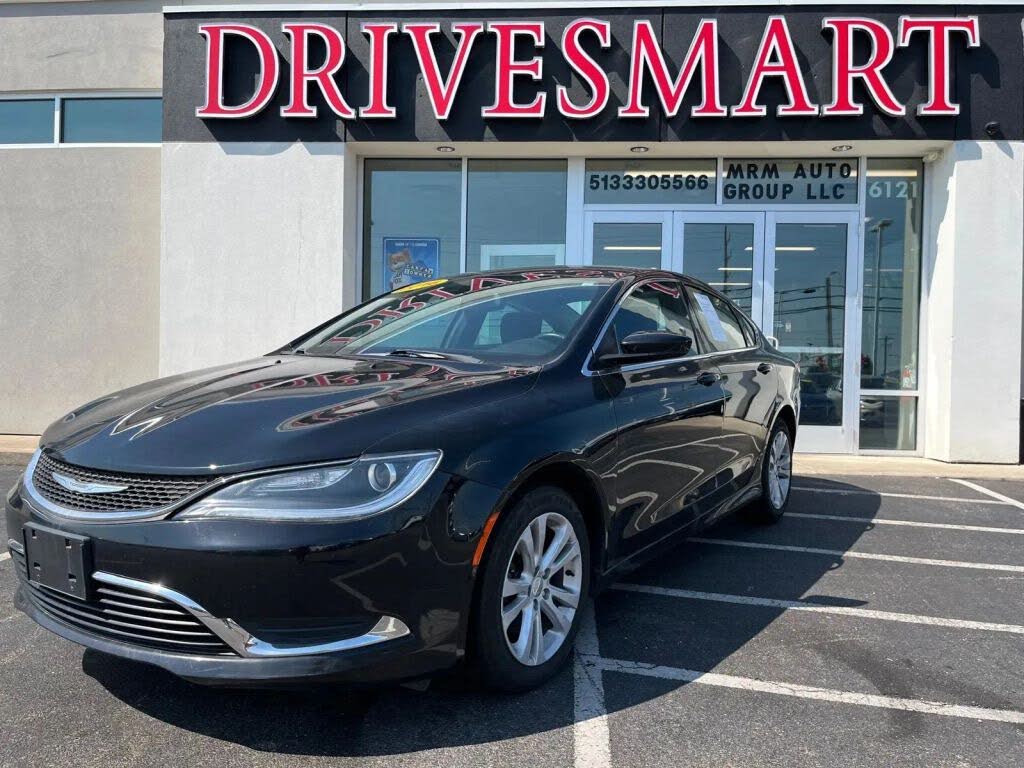 2016 Chrysler 200 Limited Sedan FWD