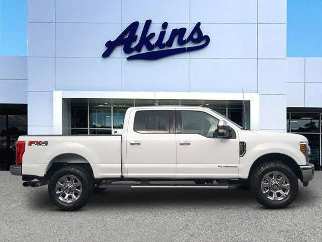 2019 Ford F-250 Super Duty Lariat Crew Cab 4WD