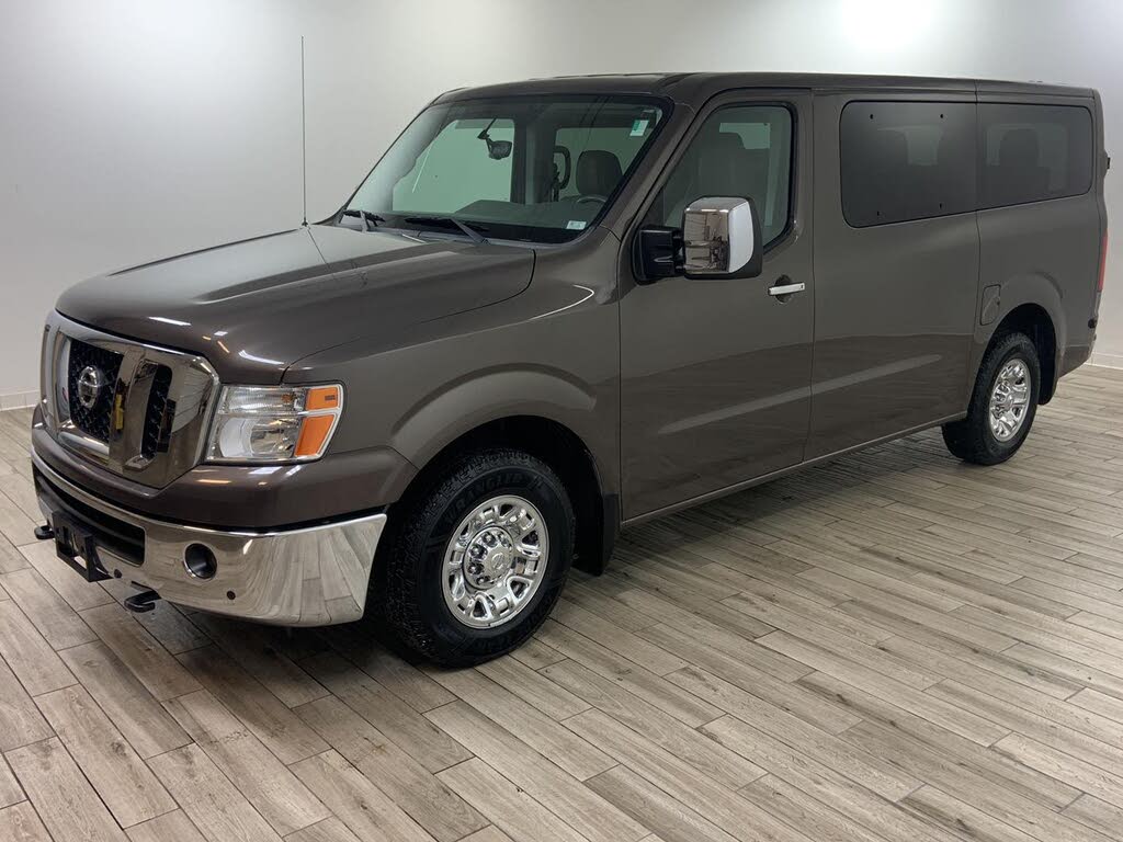 2019 Nissan NV Passenger V8 SL RWD
