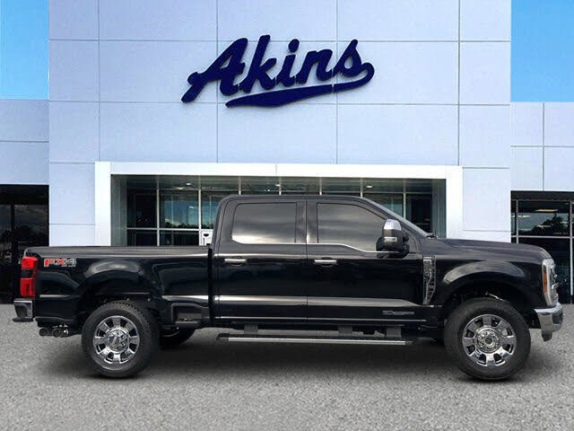 2024 Ford F-250 Super Duty Lariat Crew Cab 4WD