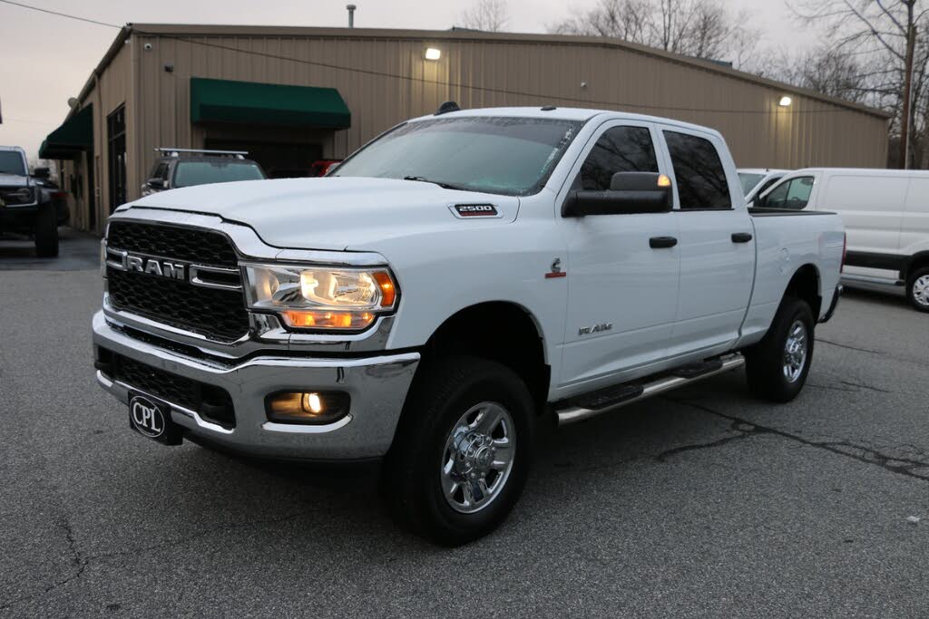 2022 RAM 2500 Tradesman Crew Cab 4WD