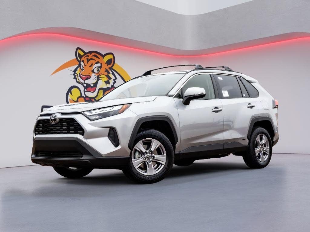 2025 Toyota RAV4 Hybrid XLE AWD