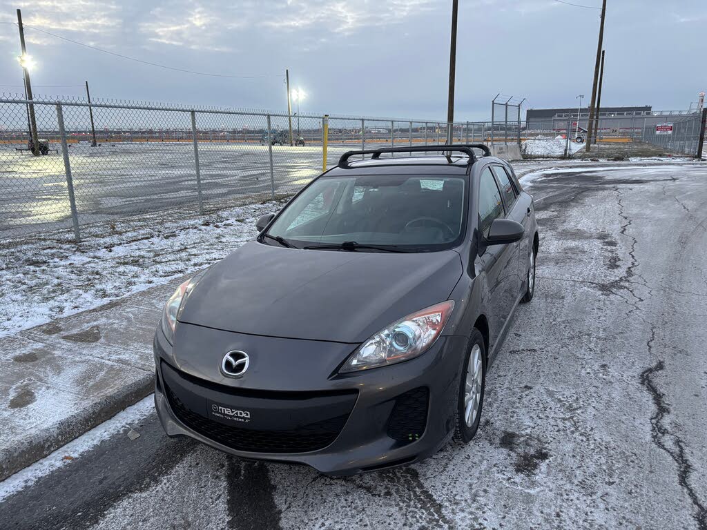 2013 Mazda MAZDA3 i Touring Hatchback