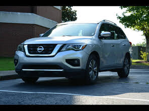 Nissan Pathfinder S FWD