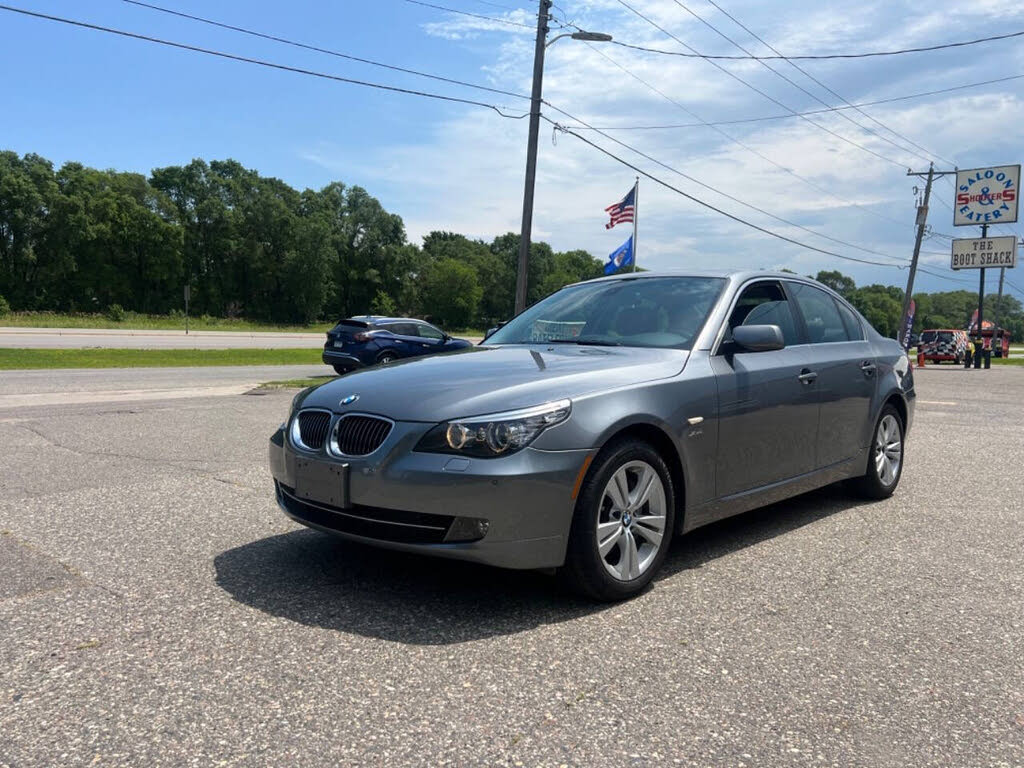 2009 BMW 5 Series 528i xDrive Sedan AWD