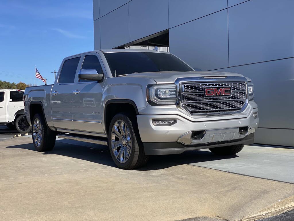 2018 GMC Sierra 1500 Denali Crew Cab 4WD