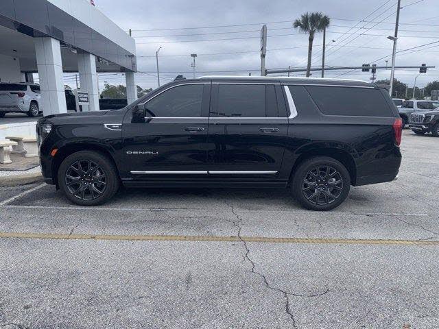 2023 GMC Yukon XL Denali 4WD