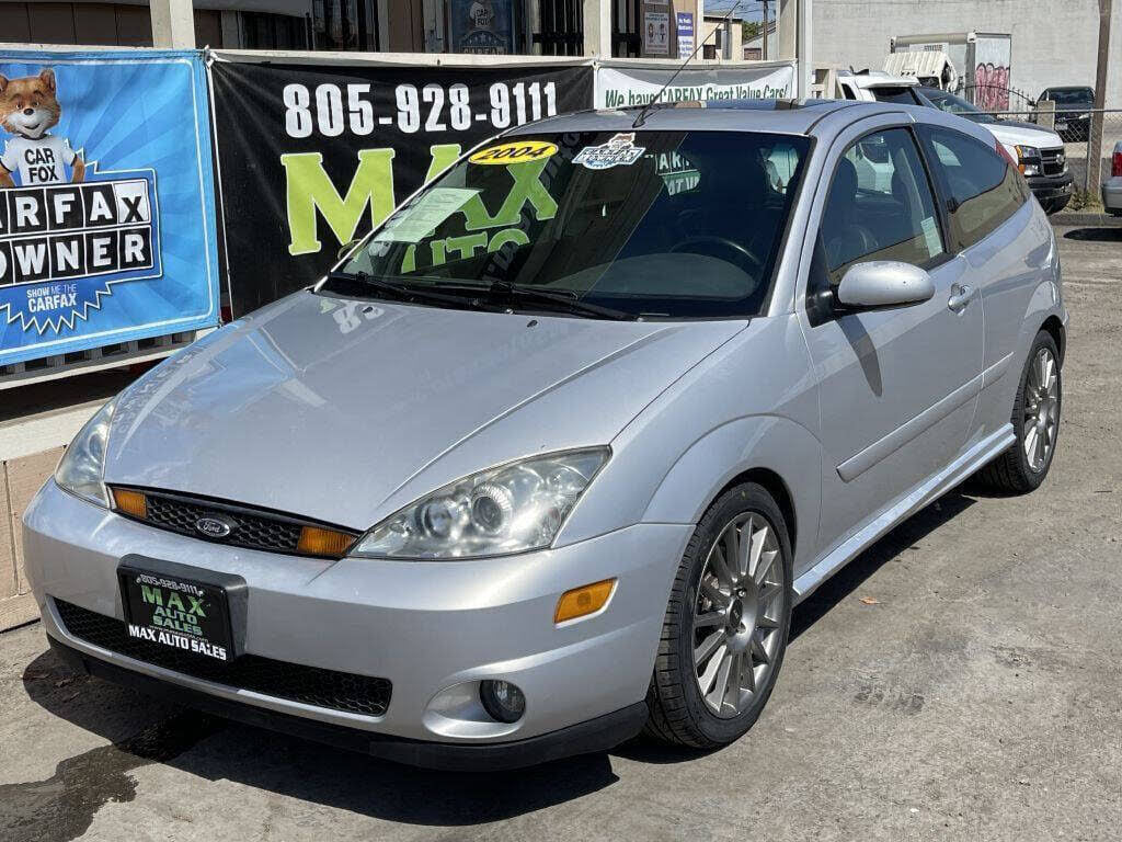 2004 Ford Focus SVT 2 Dr STD Hatchback