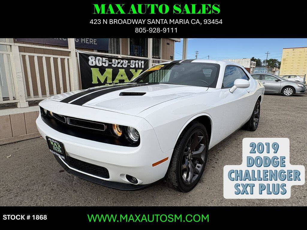 2019 Dodge Challenger SXT RWD