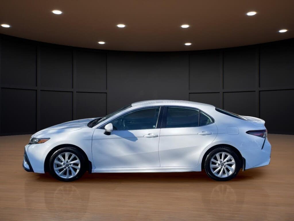 2023 Toyota Camry SE FWD