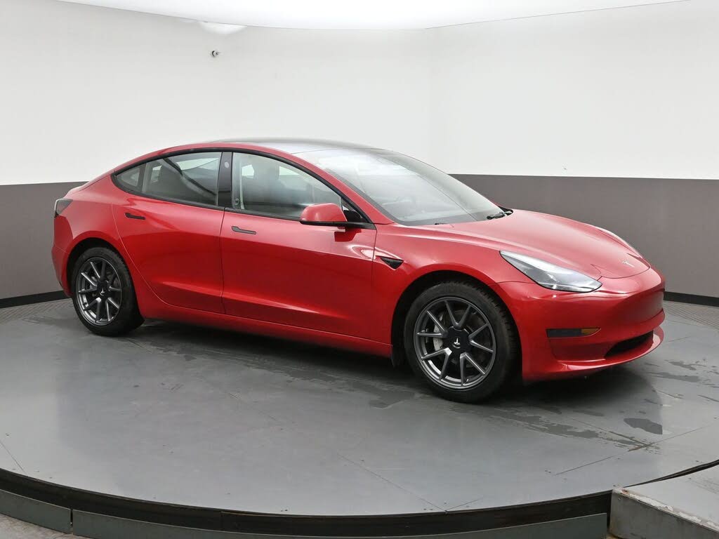 2022 Tesla Model 3 RWD