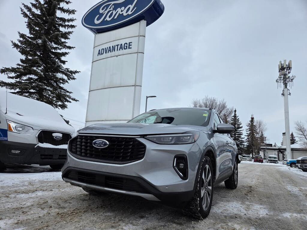 Ford Escape Platinum AWD 2023