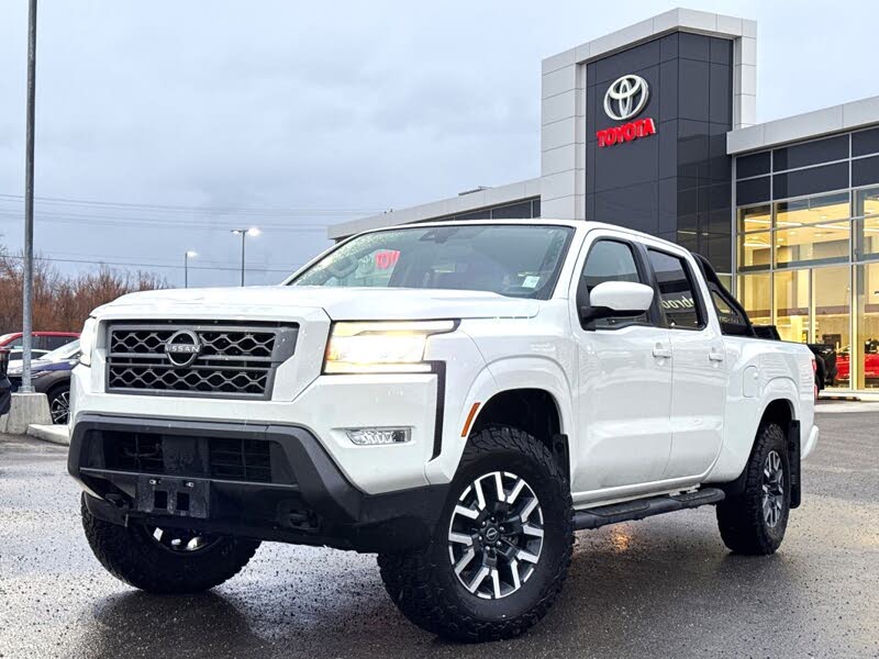 2022 Nissan Frontier SV Crew Cab LB 4WD