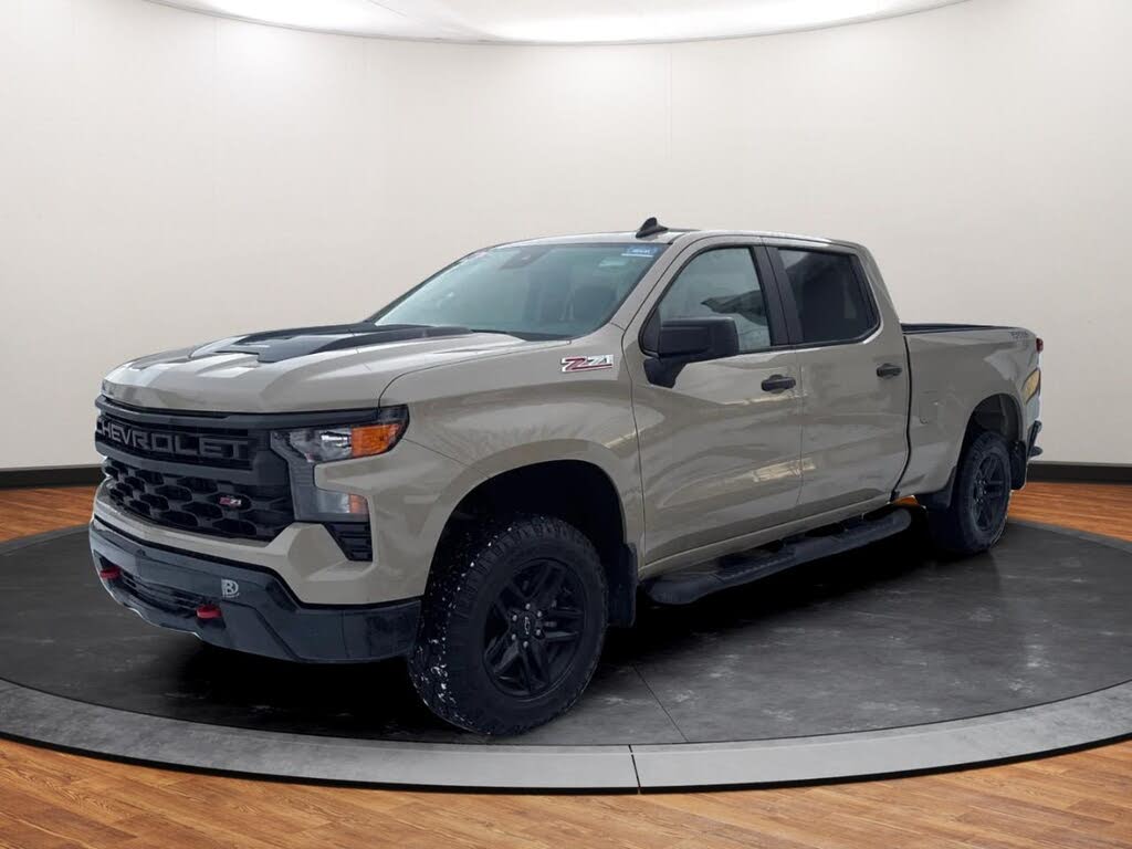 2023 Chevrolet Silverado 1500 Custom Trail Boss Crew Cab 4WD