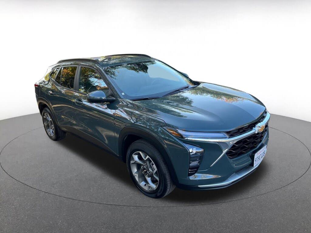 2025 Chevrolet Trax LT FWD