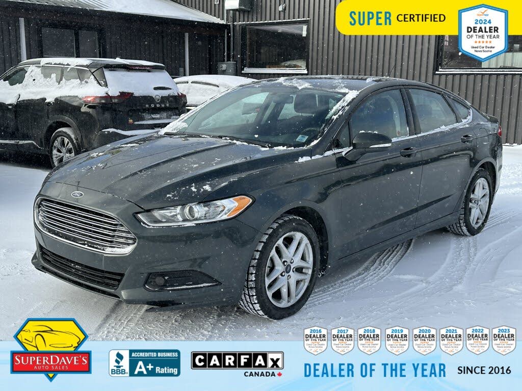 Ford Fusion SE 2016