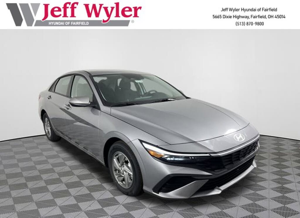 2026 Hyundai Elantra SE FWD