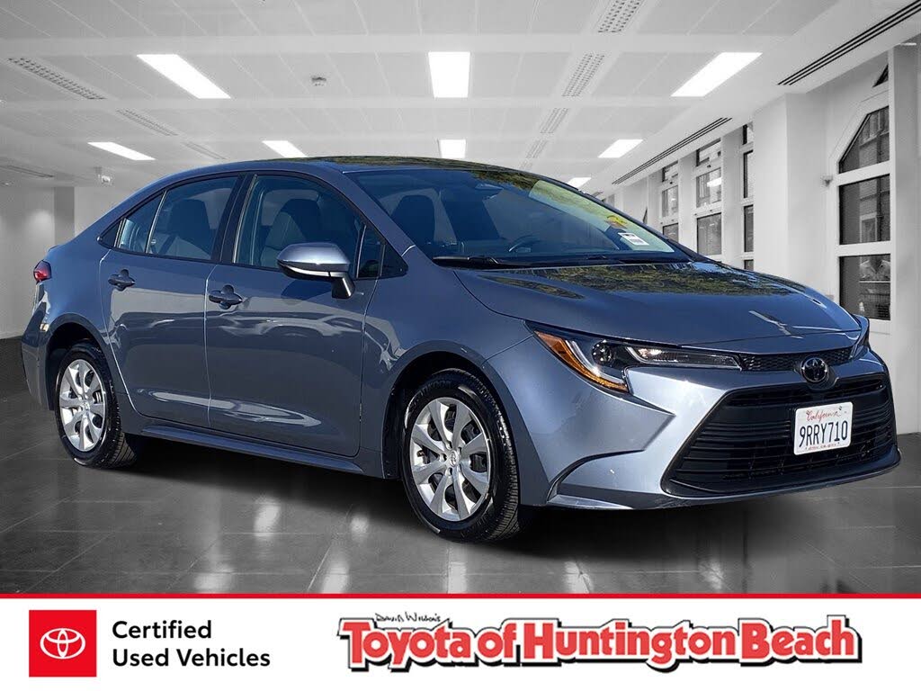 2025 Toyota Corolla LE FWD