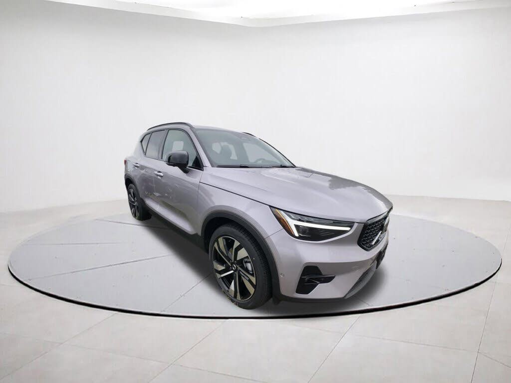 2026 Volvo XC40 B5 Ultra AWD