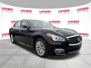 INFINITI Q70L 3.7 Luxe RWD