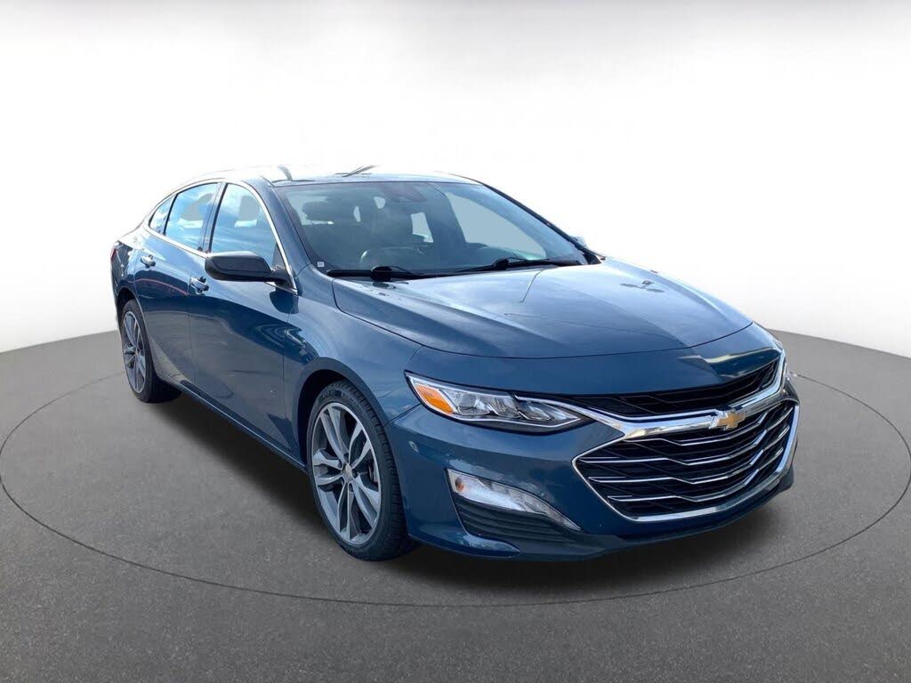 2024 Chevrolet Malibu LT with 2LT FWD
