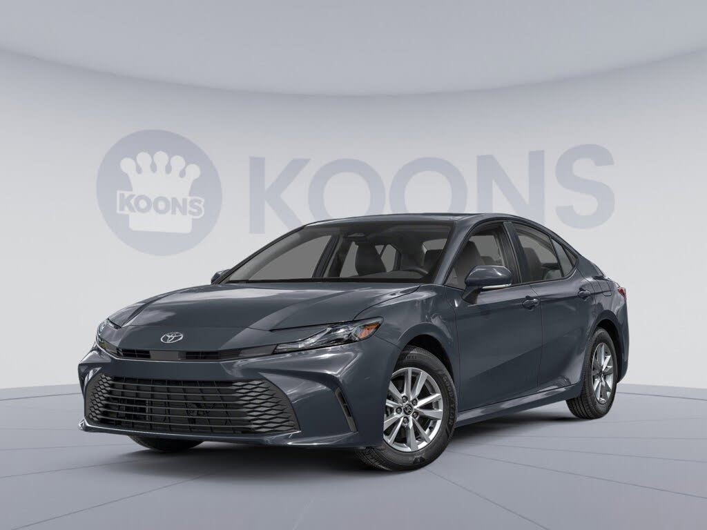 2025 Toyota Camry LE FWD
