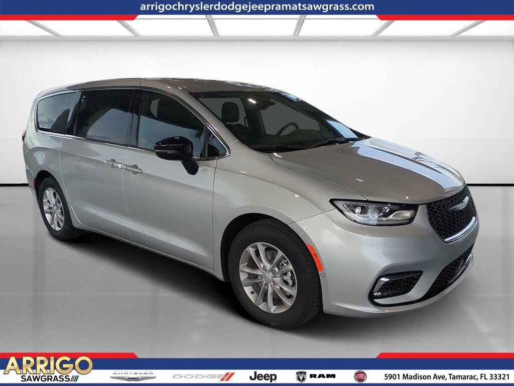 2026 Chrysler Pacifica Select FWD