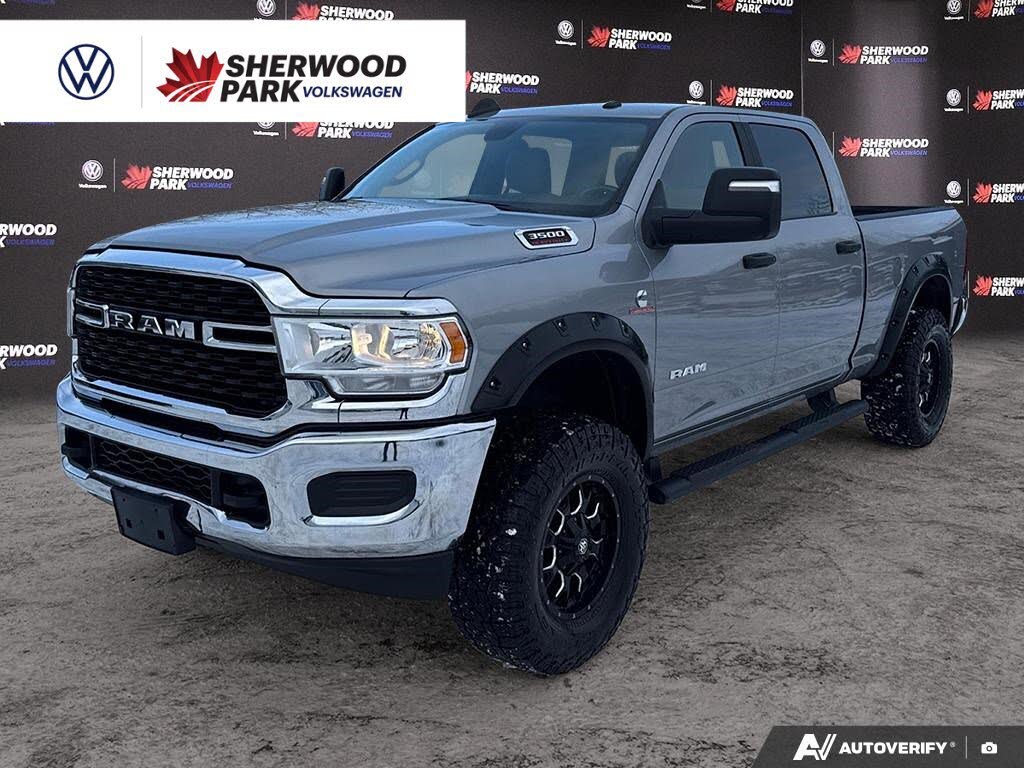 2023 RAM 3500 Big Horn Crew Cab 4WD