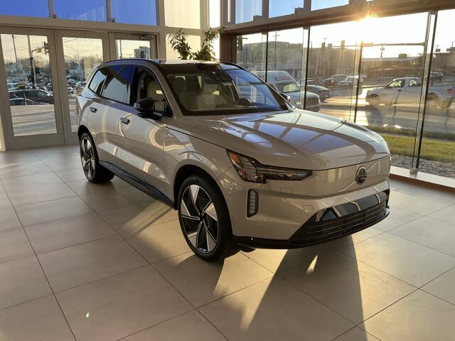 2025 Volvo EX90 Twin Plus 7-Passenger eAWD