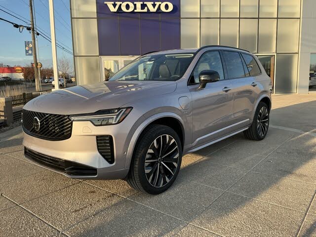 2026 Volvo XC90 B6 Ultra Dark 7-Passenger AWD