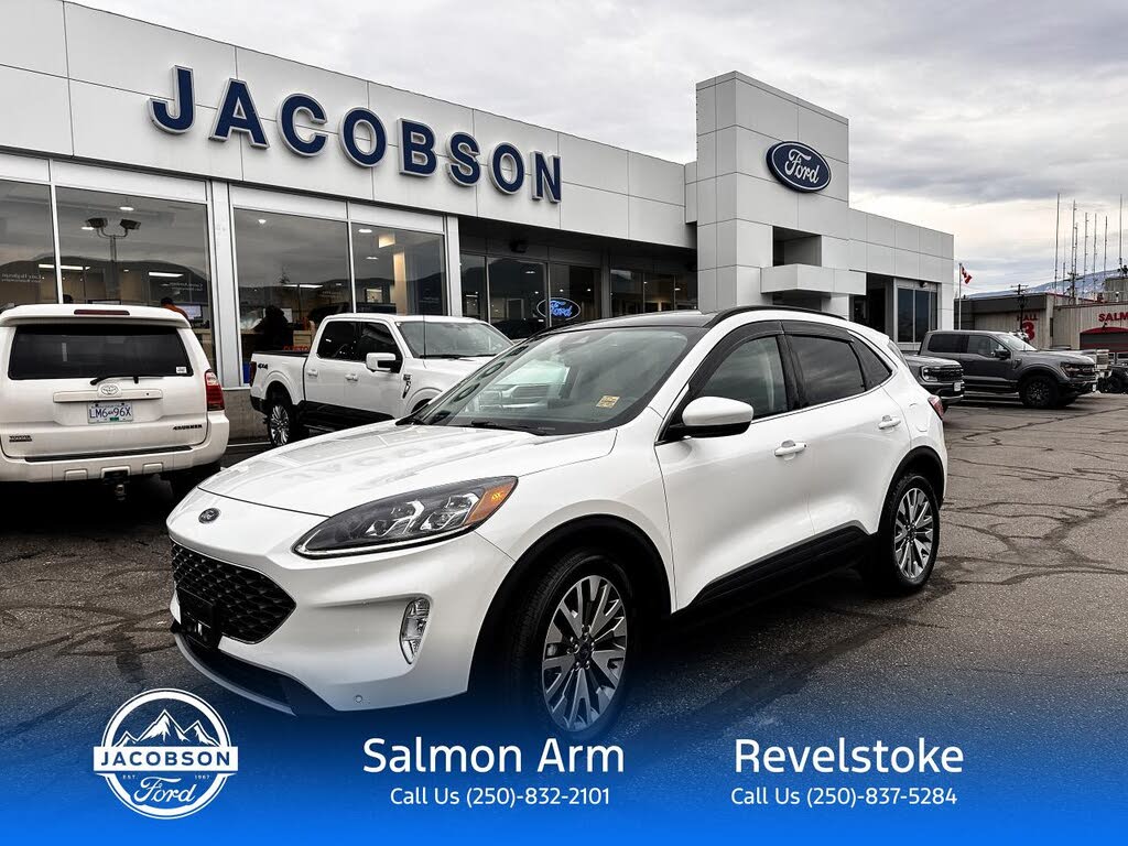 Ford Escape Titanium AWD 2022