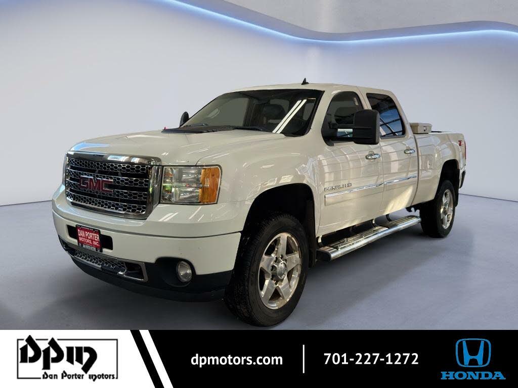 2014 GMC Sierra 2500HD Denali Crew Cab SB 4WD