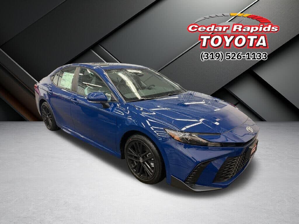 2026 Toyota Camry SE FWD