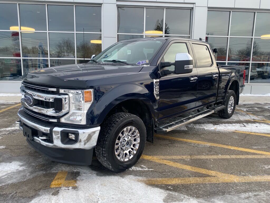 2022 Ford F-250 Super Duty XLT Crew Cab 4WD