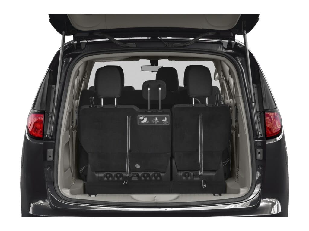 2022 Chrysler Grand Caravan SXT FWD