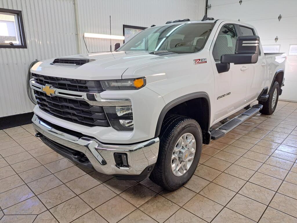 2024 Chevrolet Silverado 2500HD LT Crew Cab 4WD