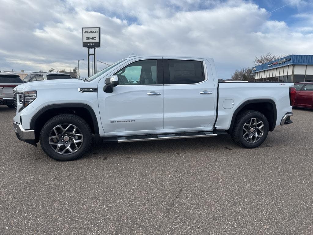2026 GMC Sierra 1500 SLT Crew Cab 4WD