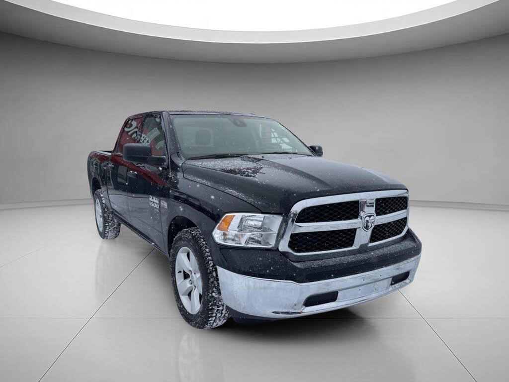 2023 RAM 1500 Classic SLT Crew Cab 4WD