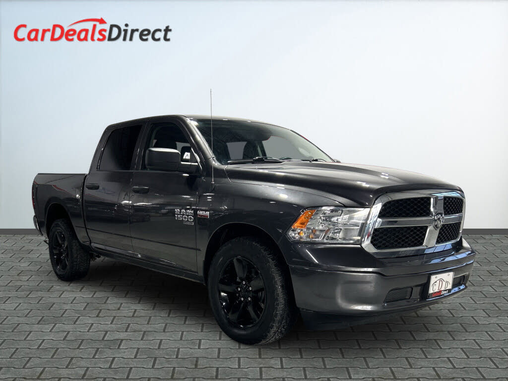 2023 RAM 1500 Classic SLT Crew Cab 4WD