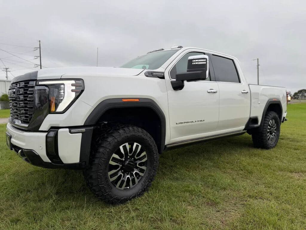 2024 GMC Sierra 2500HD Denali Ultimate Crew Cab 4WD