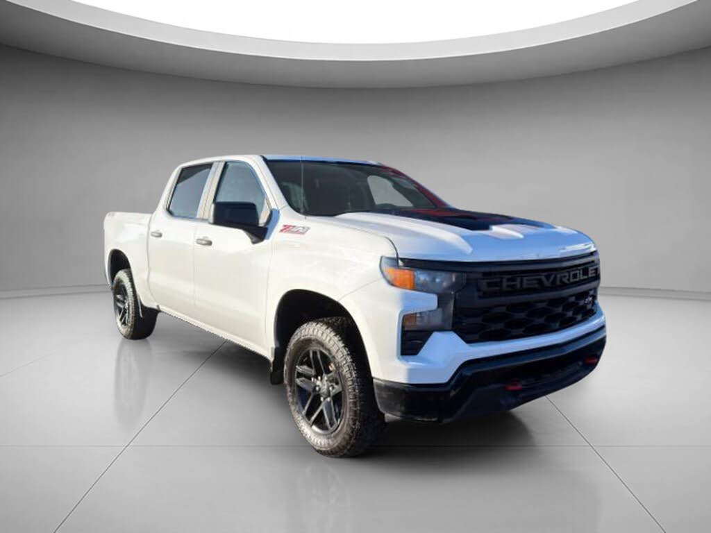 2023 Chevrolet Silverado 1500 Custom Trail Boss Crew Cab 4WD