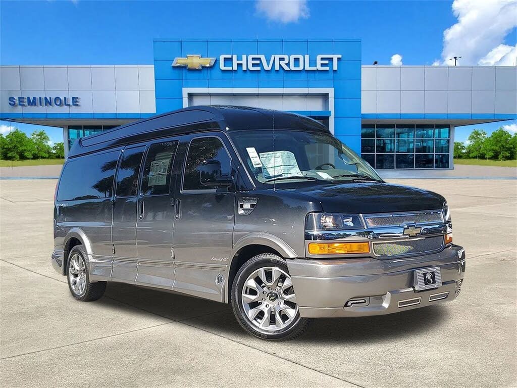 2025 Chevrolet Express Cargo 2500 RWD